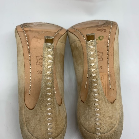 Alice & Olivia tan sided shoes size -38.5 - Picture 3 of 6